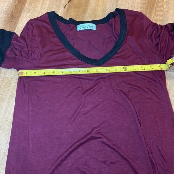 Filly Flair Maroon Black Trim Blouse Size Small - Picture 8 of 8